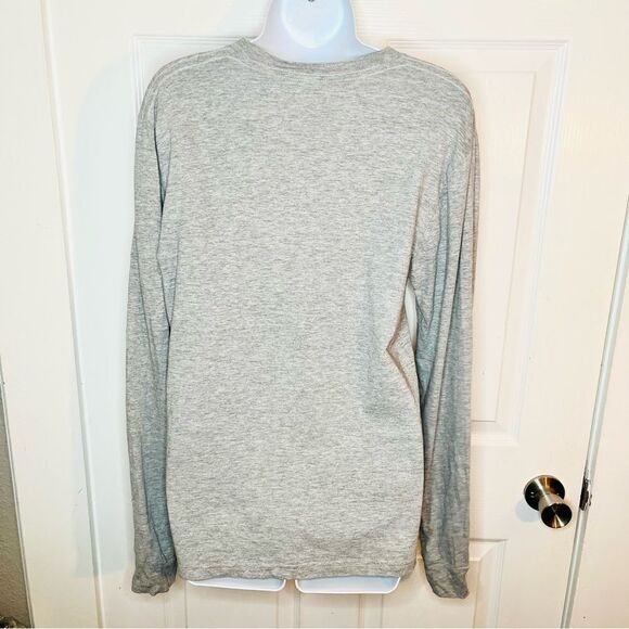 Love in Faith Merry Christmas Truck Long Sleeve Tshirt Marled Grey Red S - Picture 7 of 9